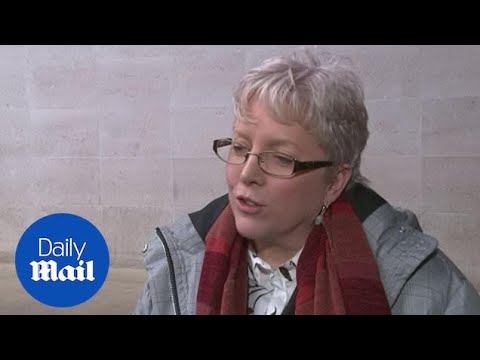 Carrie Gracie: &#039;I can&#039;t collude in my own pay discrimination&#039; - Daily Mail