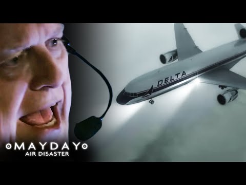 Flight 191&#039;s Nightmare Landing - Two Veteran Pilots Face the Wrath of Thunderstorms