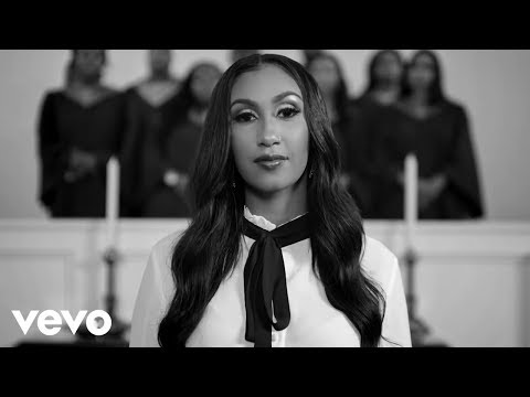 Queen Naija - Mama&#039;s Hand